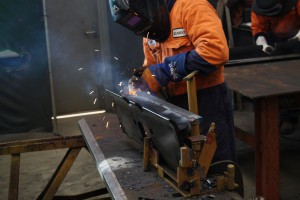 Grouser relug bar on shoes (4)